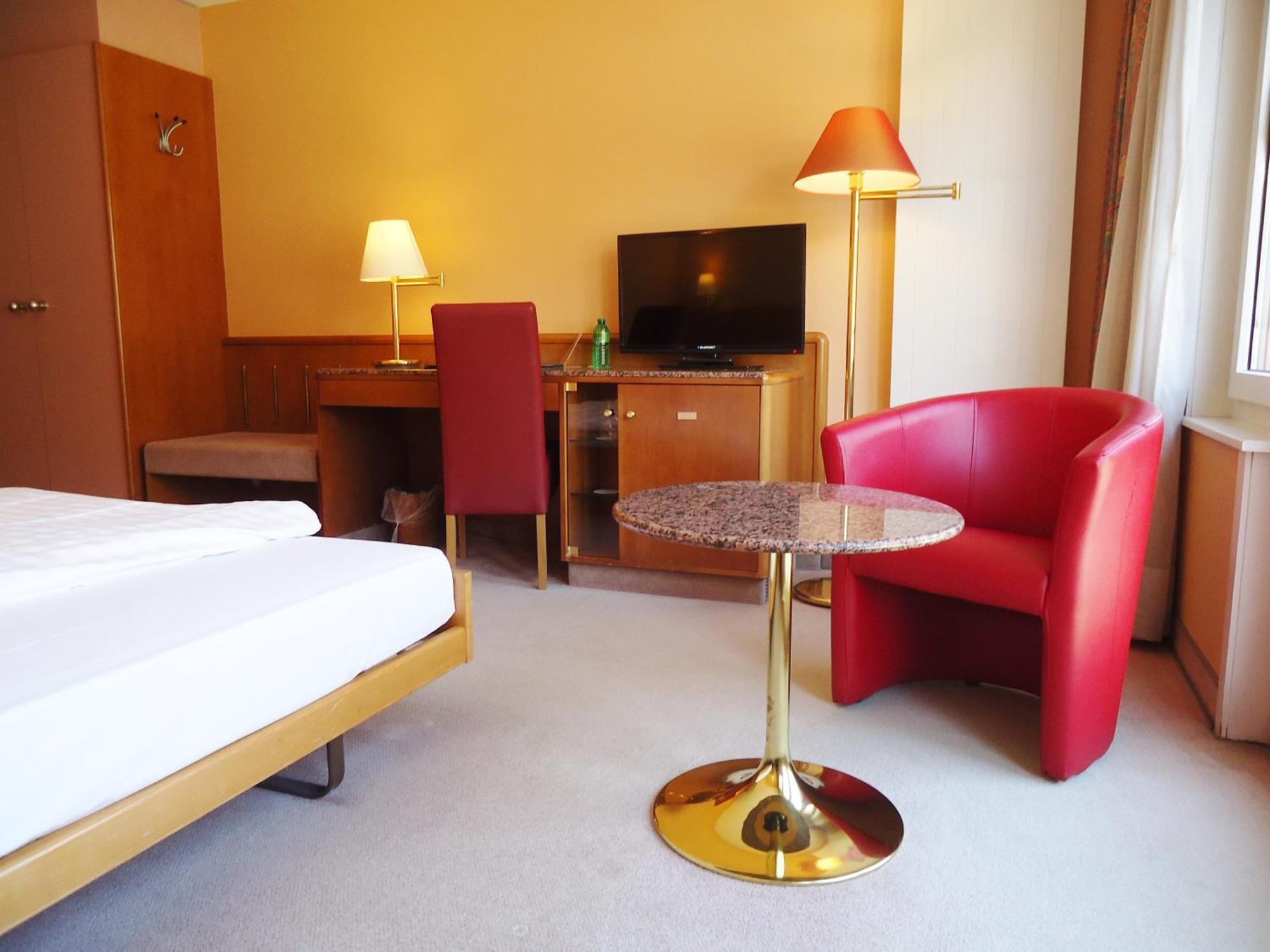 Hotel Le Cedre Bex Room photo